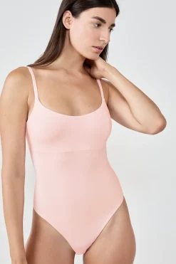 Body en microfibre avec brassière intègrée