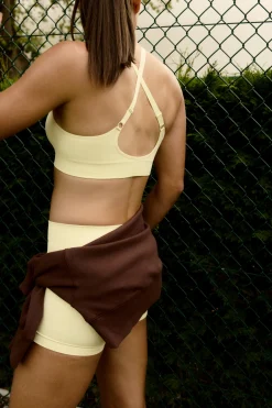 Brassière croisée dans le dos - Maintien moyen