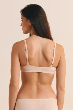 Brassière en microfibre