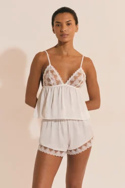 Caraco en satin avec broderie coeurs