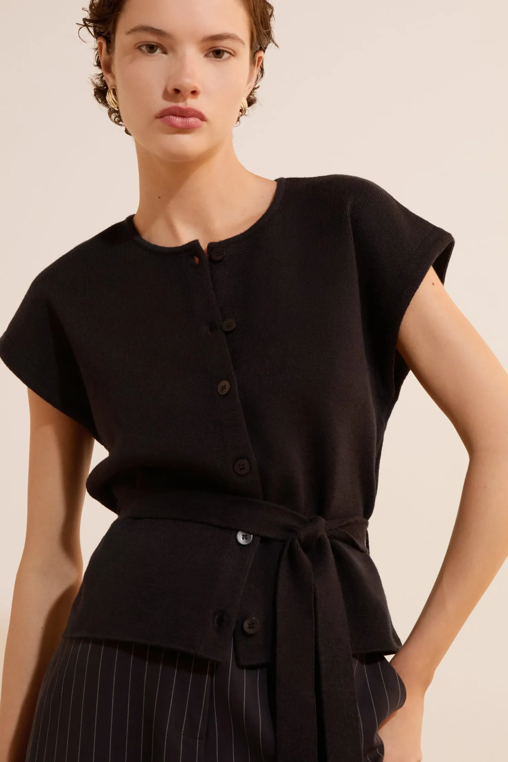 Cardigan à manches courtes avec lien à nouer