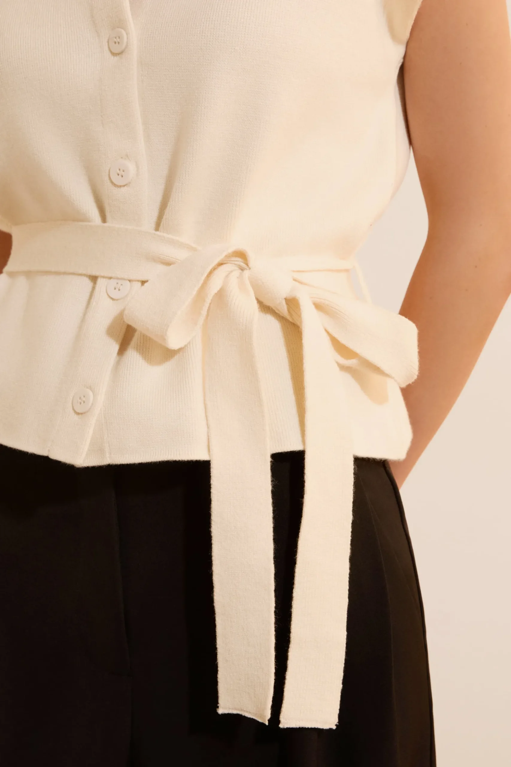 Cardigan à manches courtes avec lien à nouer