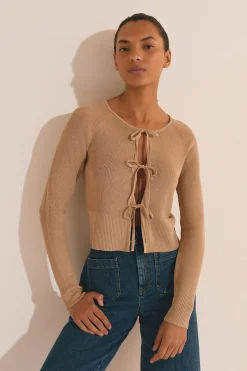 Cardigan à manches longues avec détails nœuds