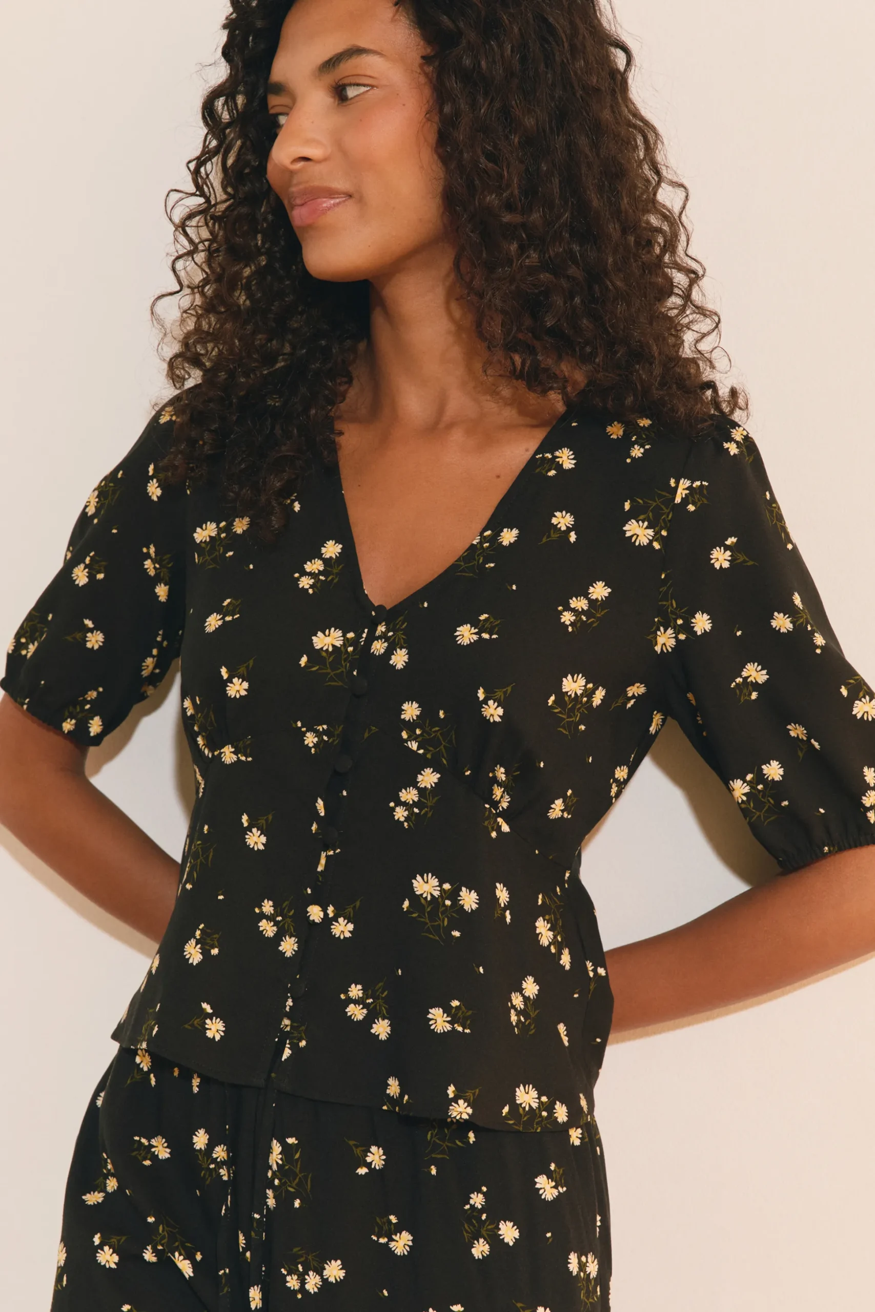 Chemise col V manches 3/4 à motifs
