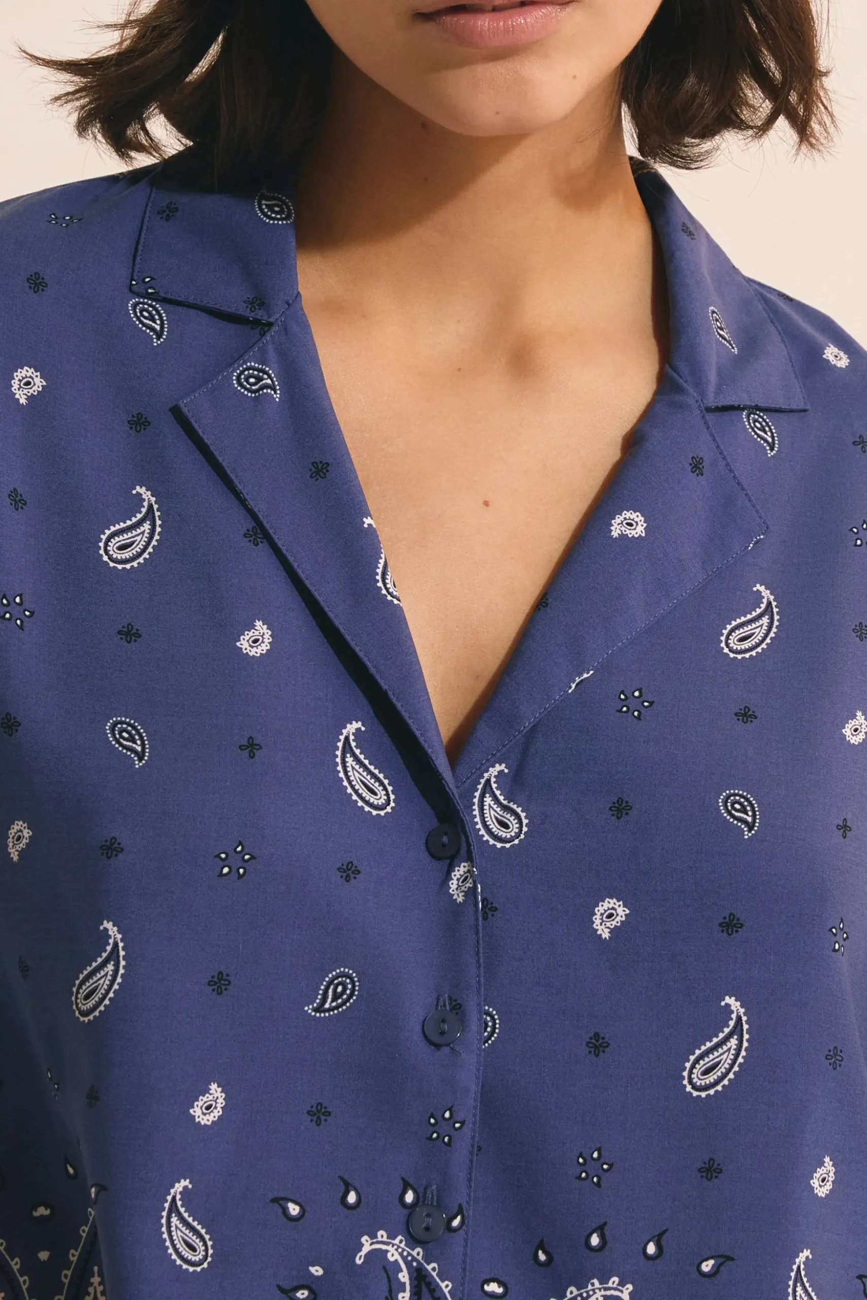 Chemise de nuit manches courtes à motifs
