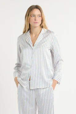 Chemise de pyjama à rayures en satin