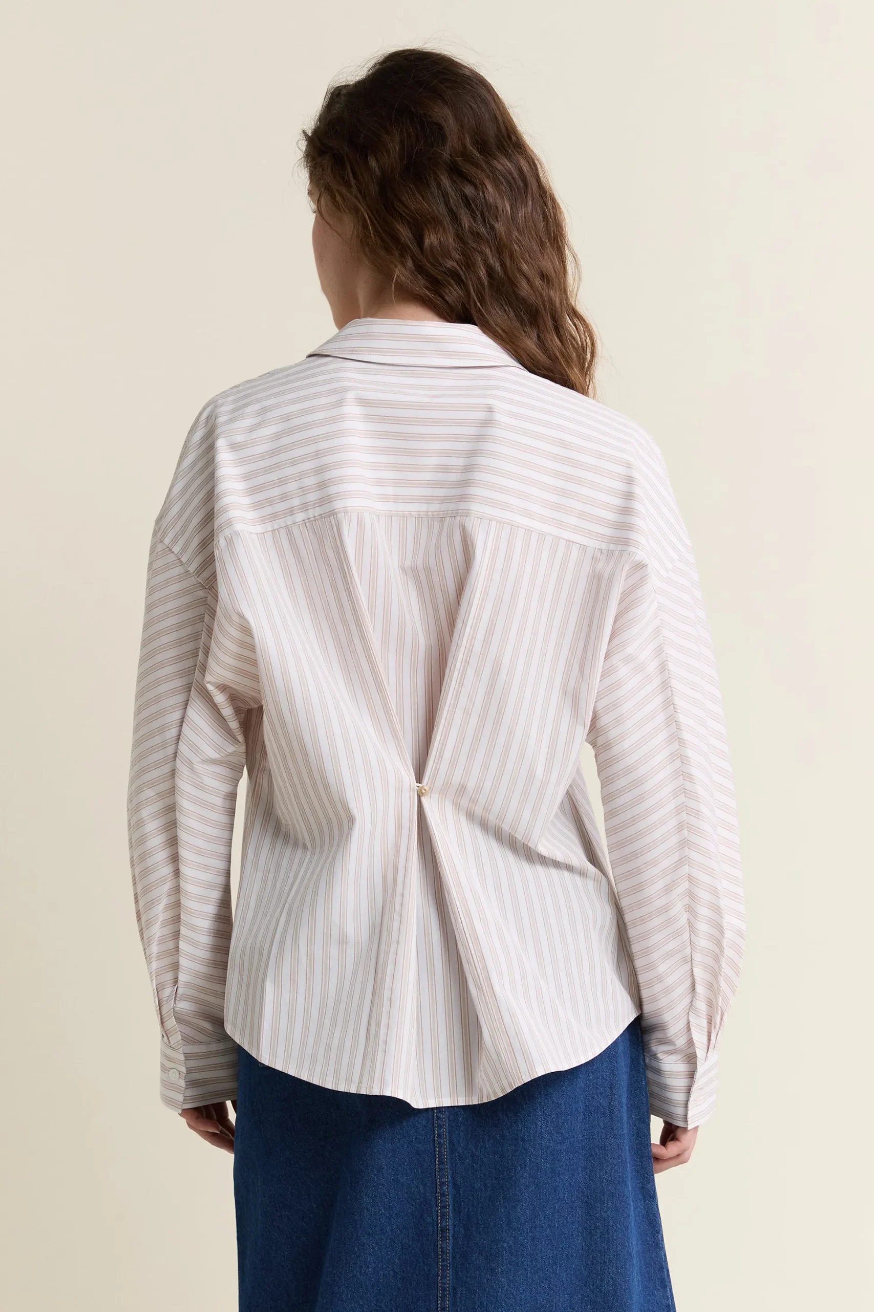Chemise en coton rayée boutonnée dos