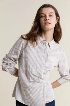 Chemise à rayures style cache-coeur