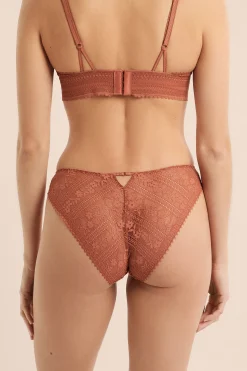 Culotte en dentelle