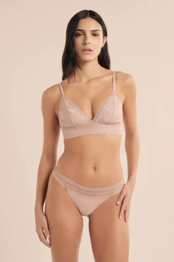 Culotte en dentelle et microfibre
