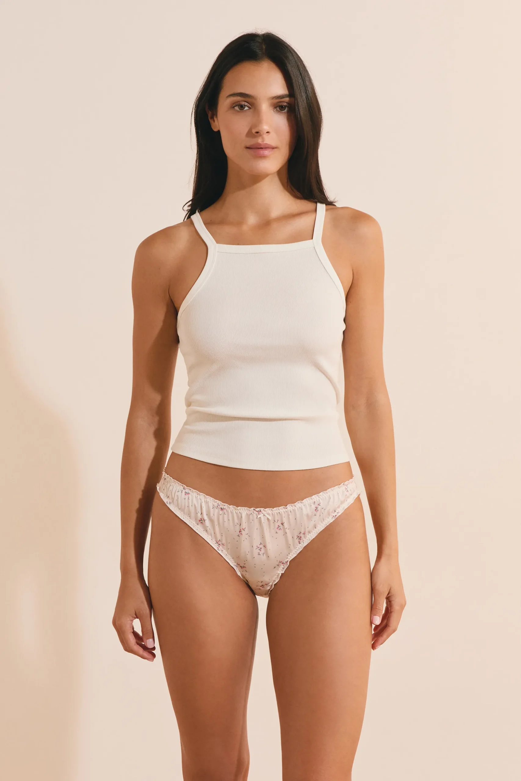 Culotte satinée avec motifs
