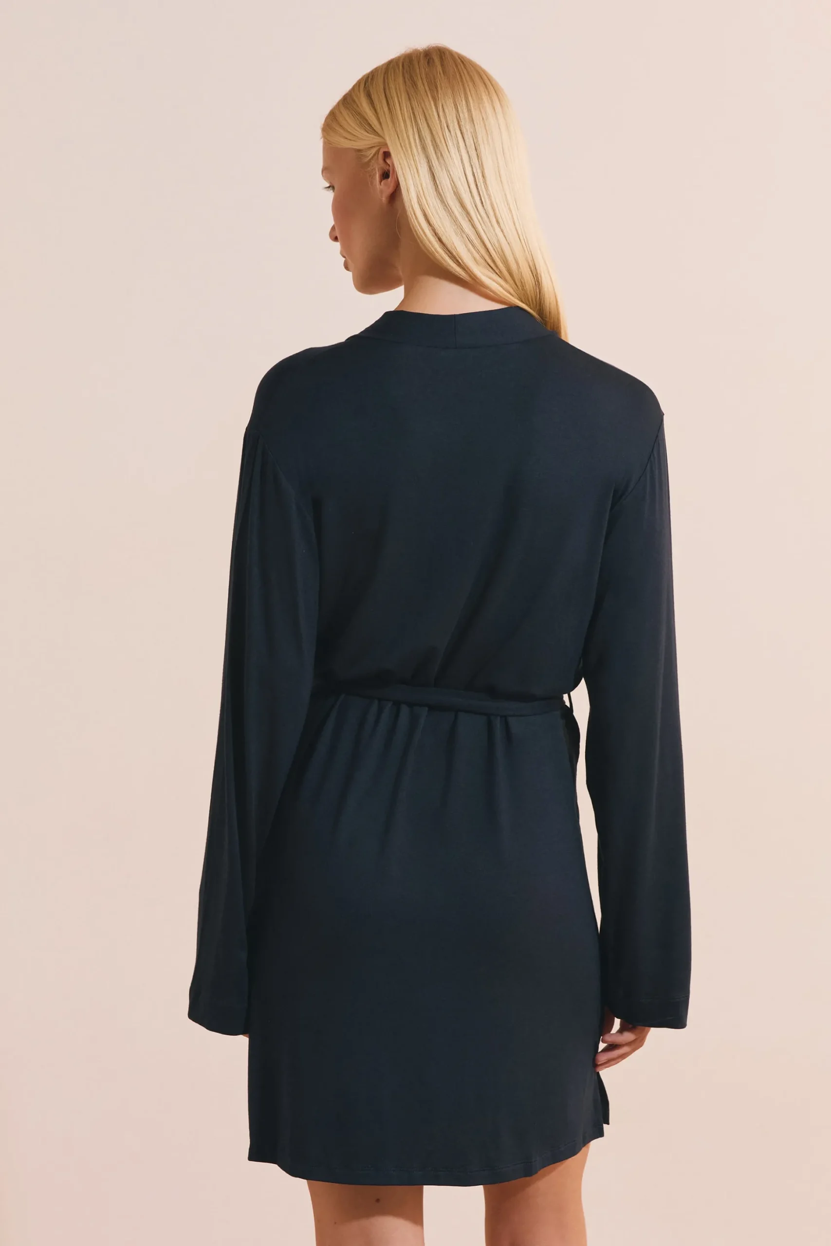 Déshabillé avec ceinture