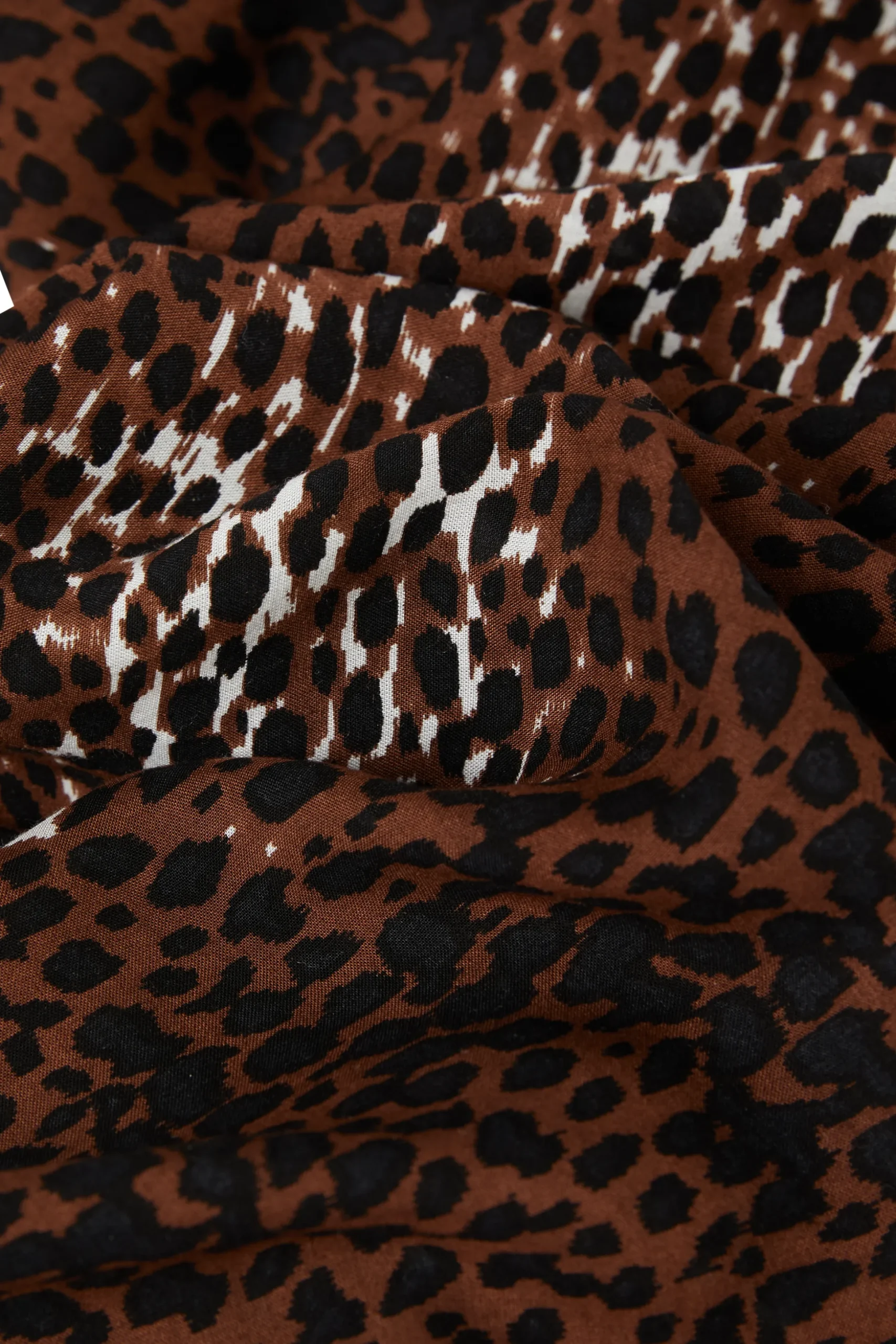Foulard en léopard