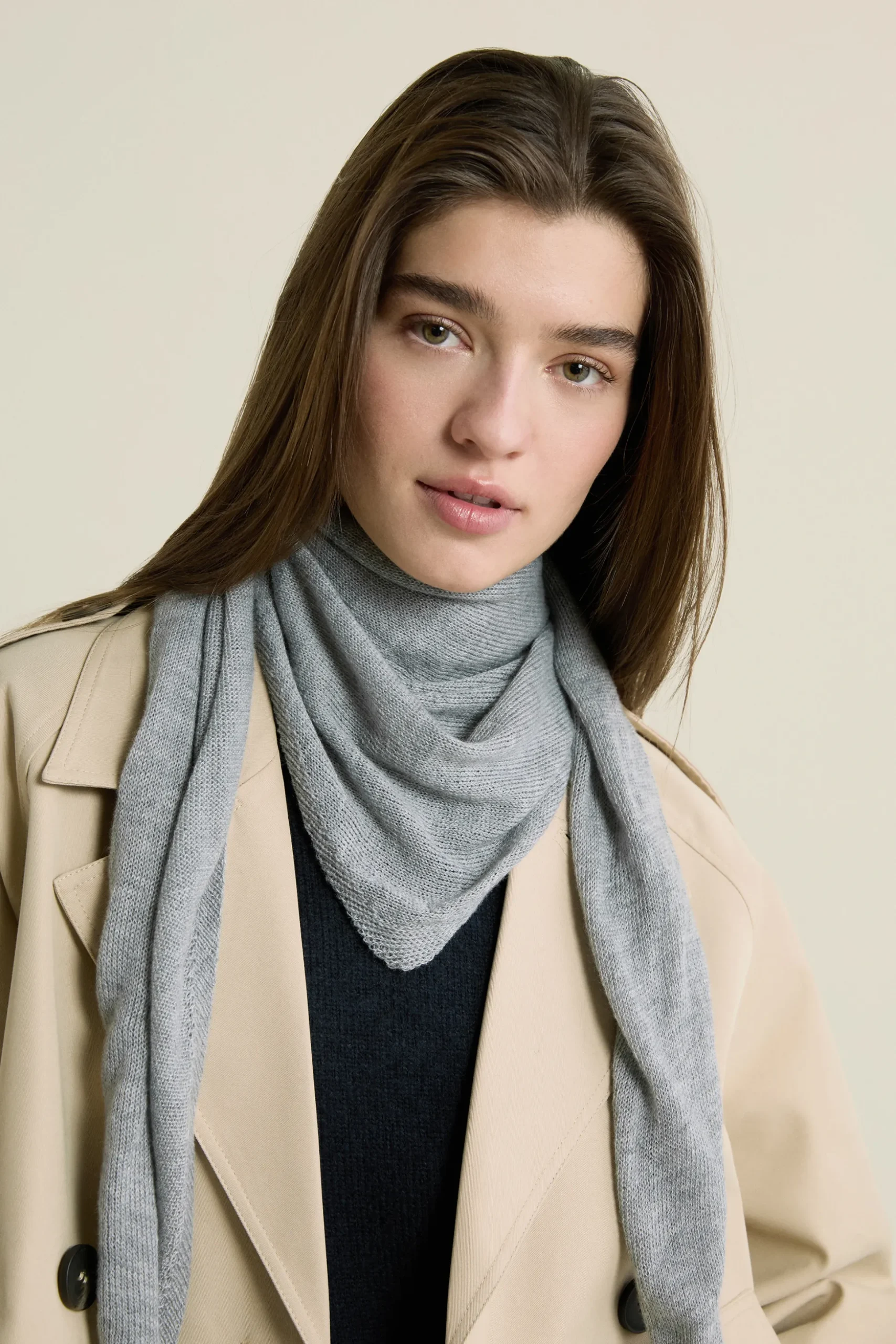 Foulard triangle en maille