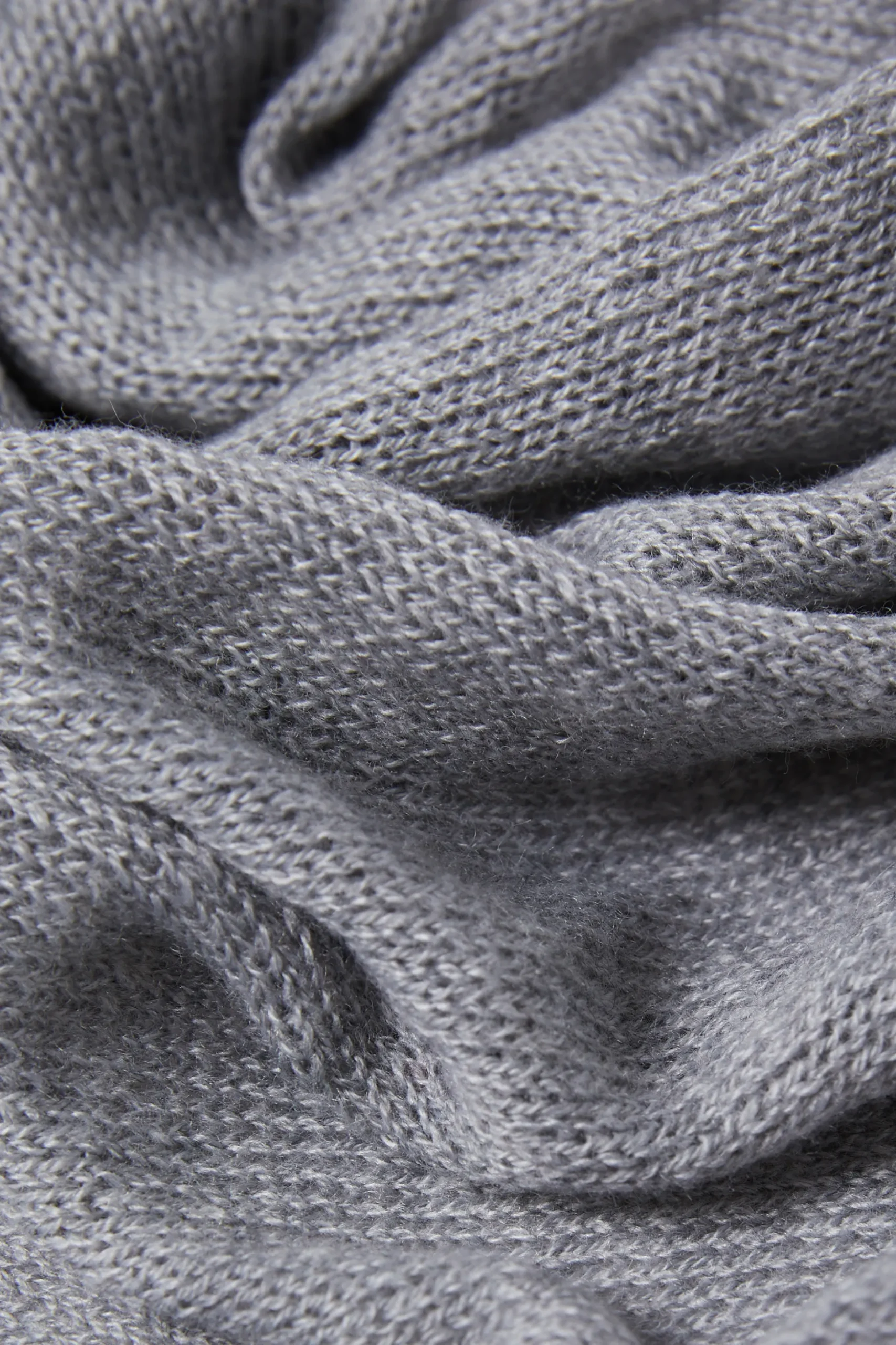 Foulard triangle en maille