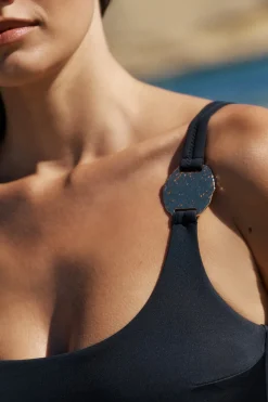 Haut de maillot brassière asymétrique avec détail bijou - Etam x Hôtel Mahfouf