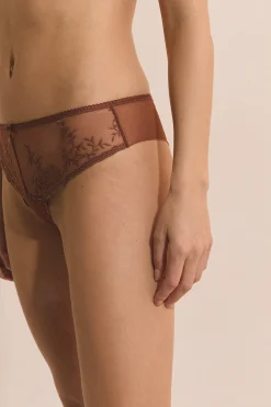 Hipster avec broderie