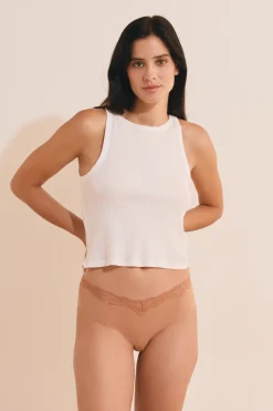 Hipster avec détail dentelle