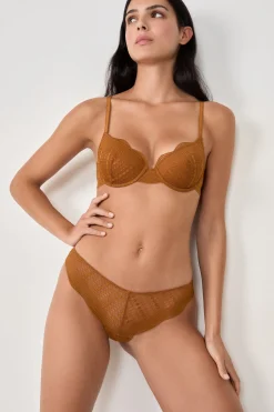 Hipster en dentelle