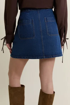 Jupe courte en jean boutonnée