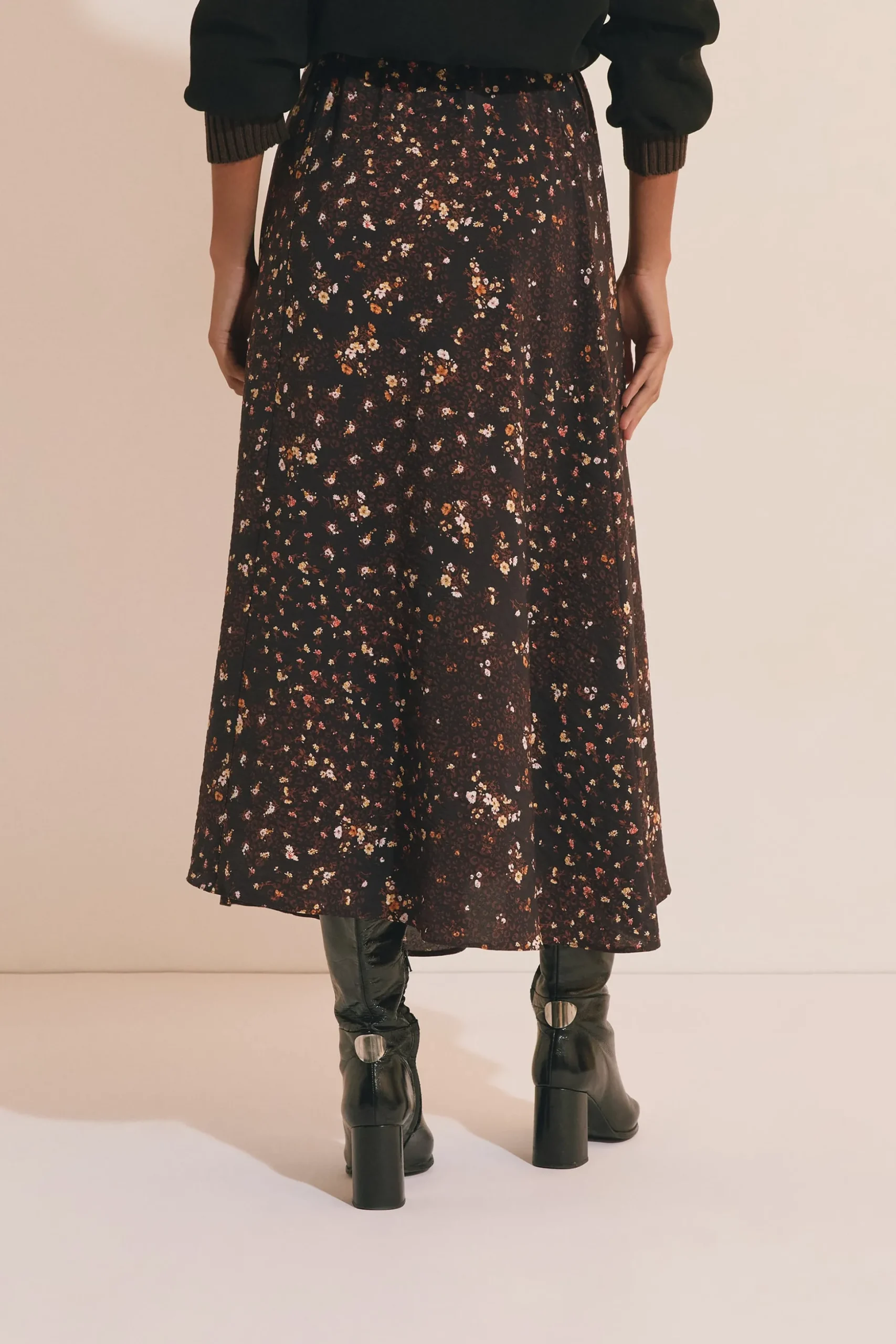 Jupe midi à motifs fleuris