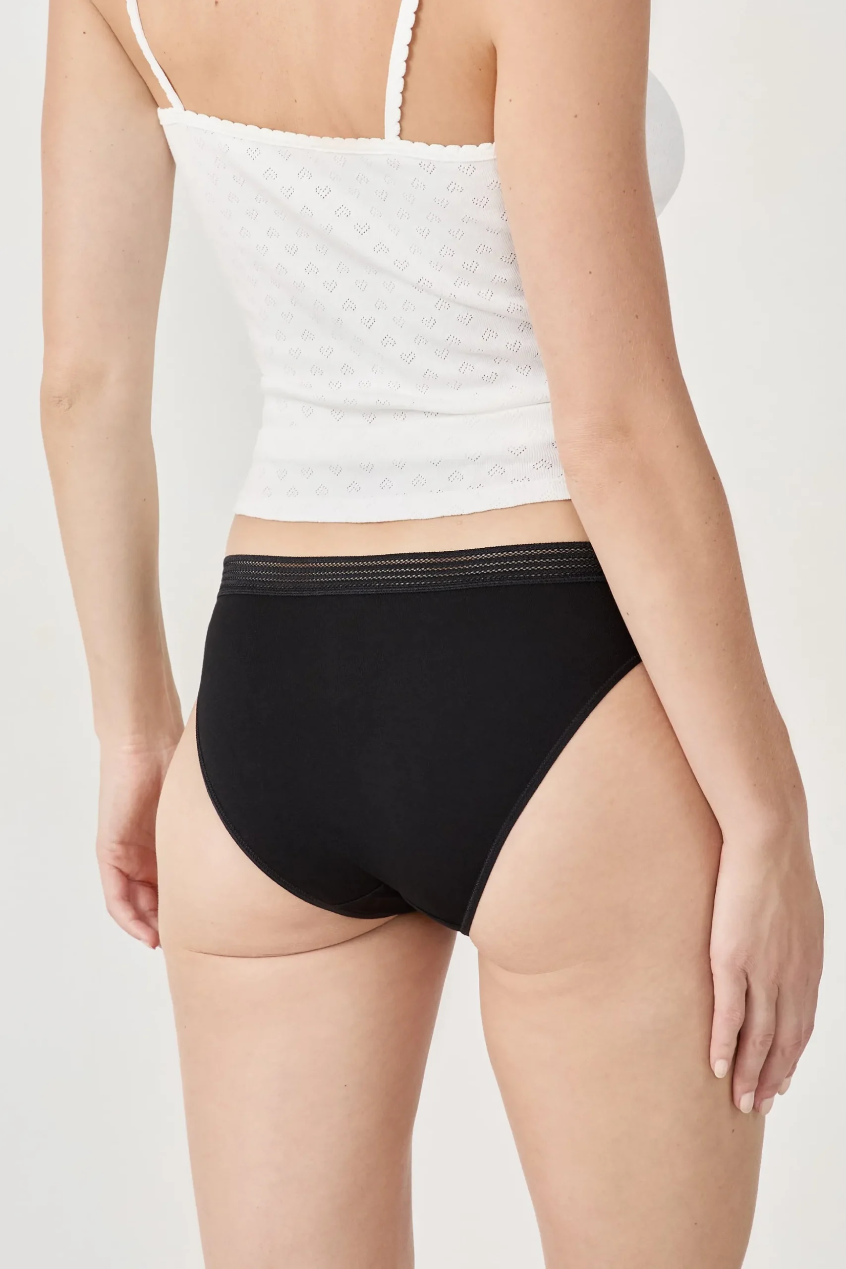 Lot de 3 culottes en coton et dentelle