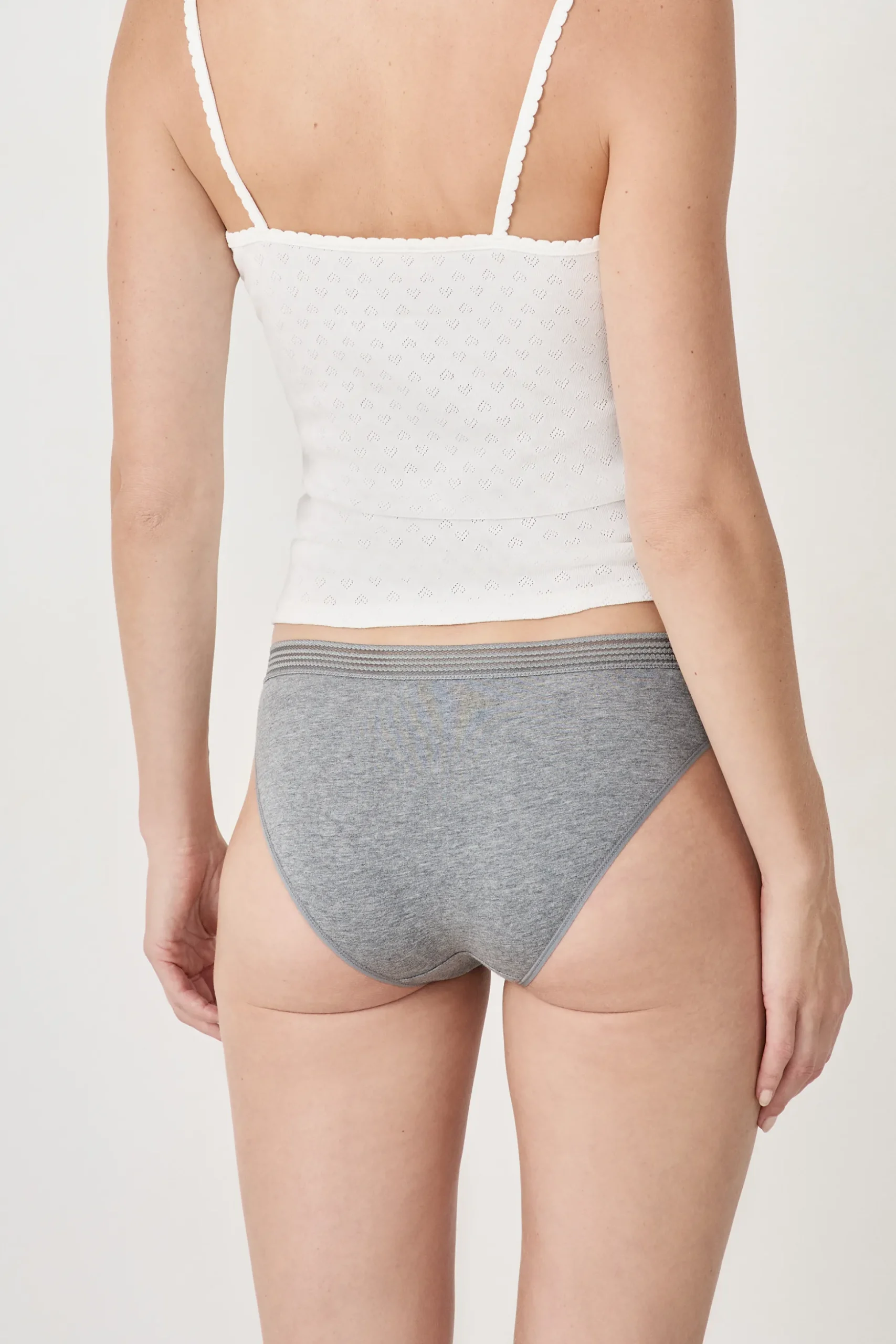 Lot de 3 culottes en coton et dentelle