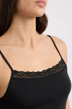 Nuisette avec détails dentelle