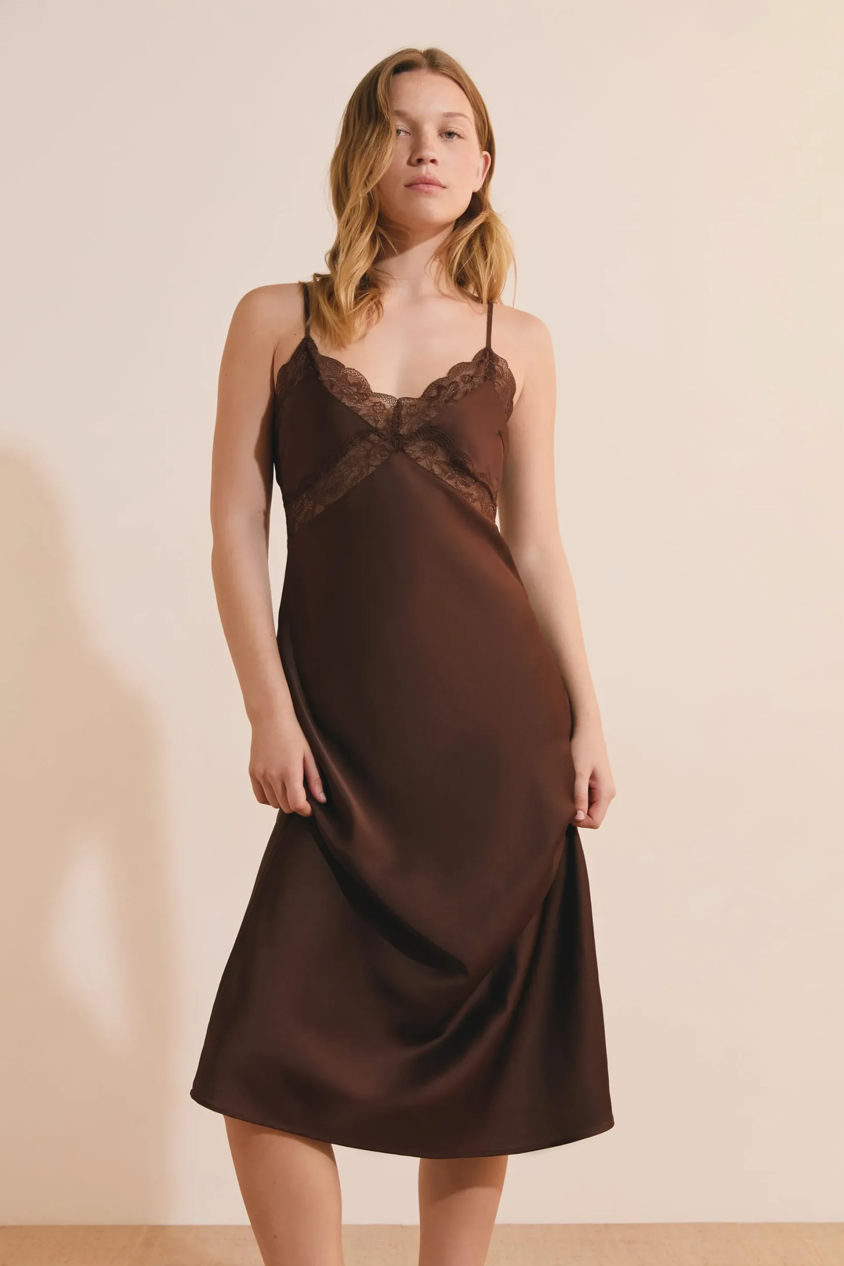 Nuisette longue satinée