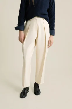 Pantalon coupe barrel