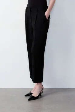 Pantalon coupe carotte