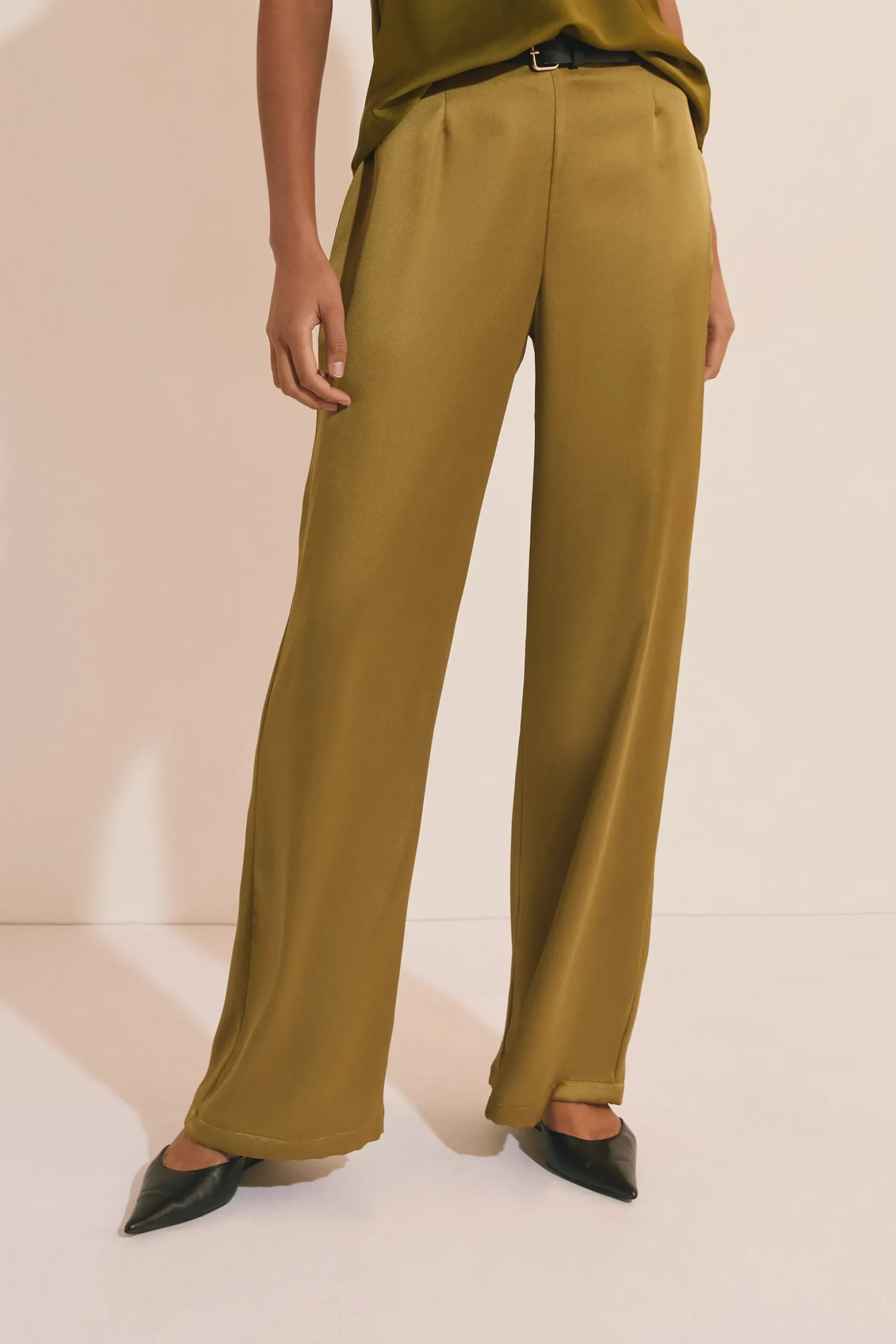 Pantalon droit satiné