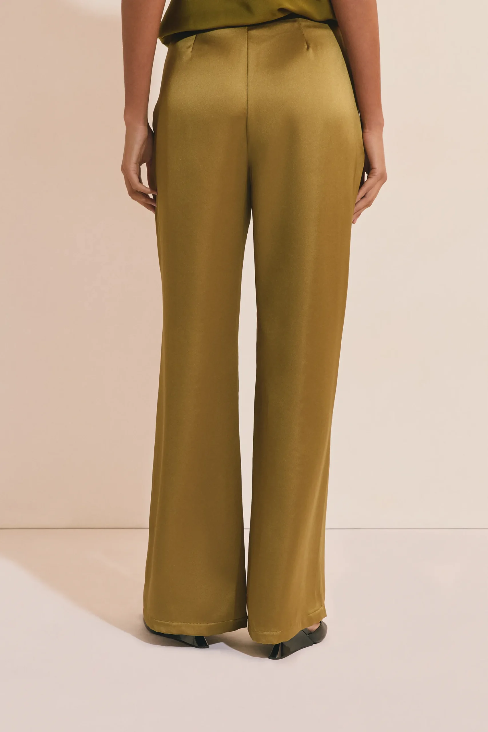 Pantalon droit satiné