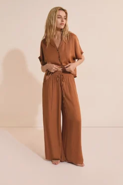 Pantalon satiné coupe large