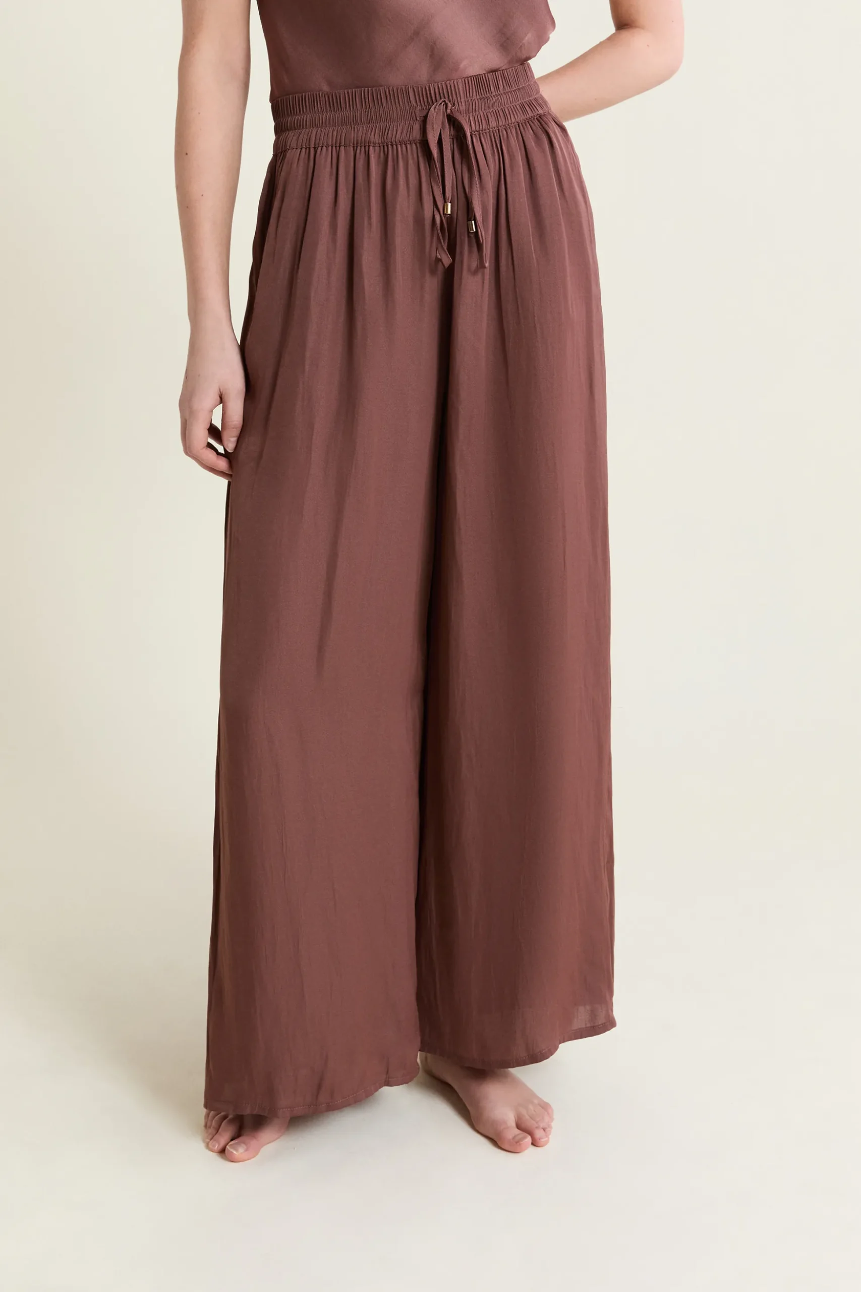 Pantalon satiné coupe large