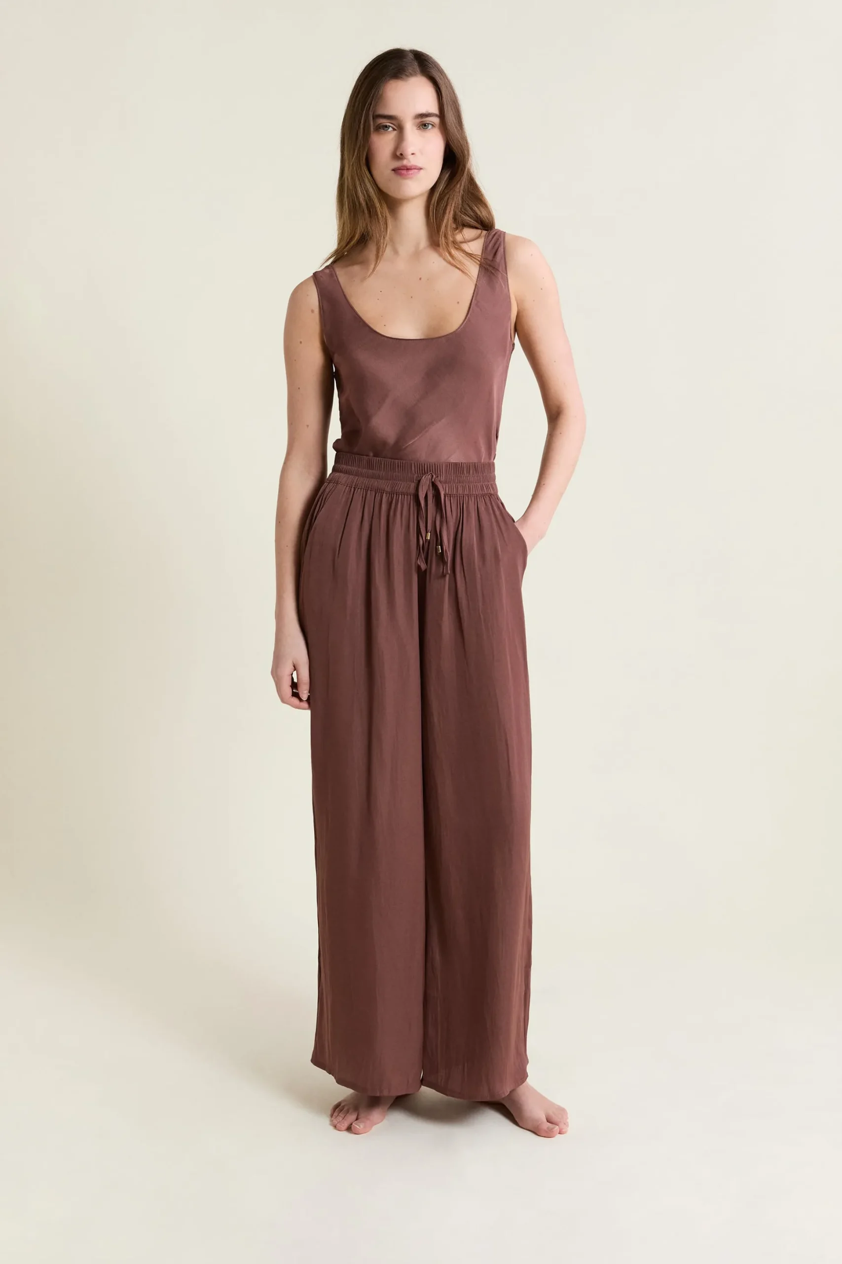 Pantalon satiné coupe large