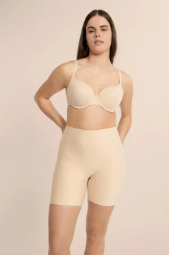 Panty push-up gainant - maintien fort