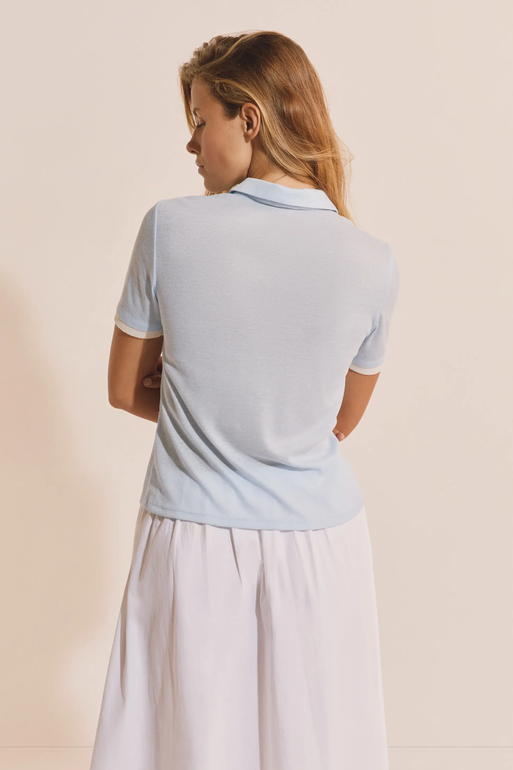 Polo fin boutonné manches courtes