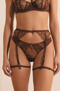 Porte-jarretelles en dentelle