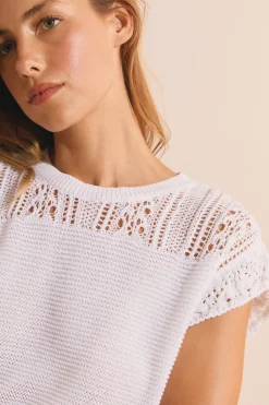 Pull sans manches ajouré façon crochet