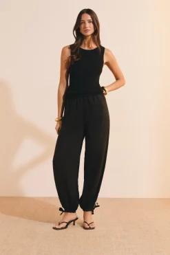 Pull sans manches avec dos nu