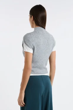 Pull sans manches col montant