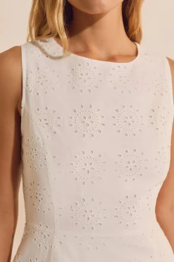 Robe courte avec broderie en coton