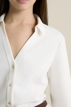 Robe courte ceinturée avec col chemise