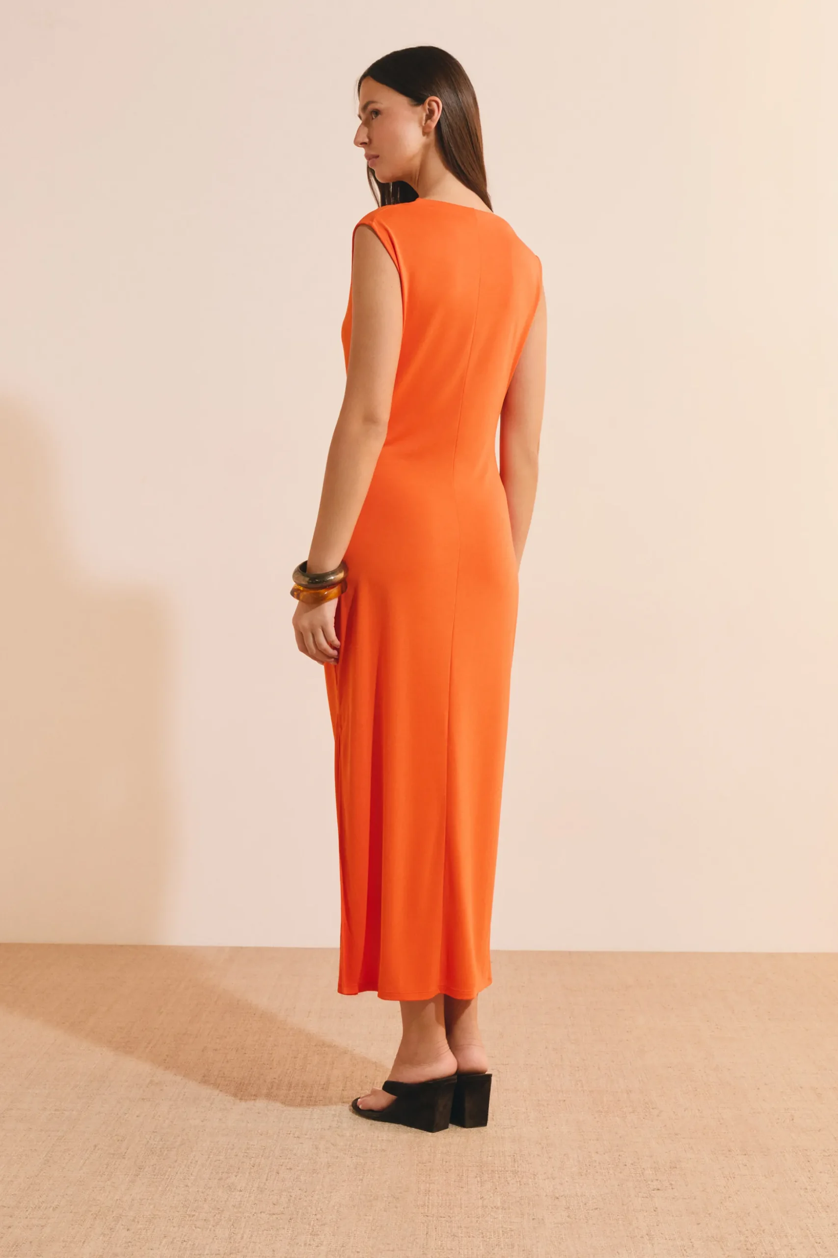 Robe longue drapée