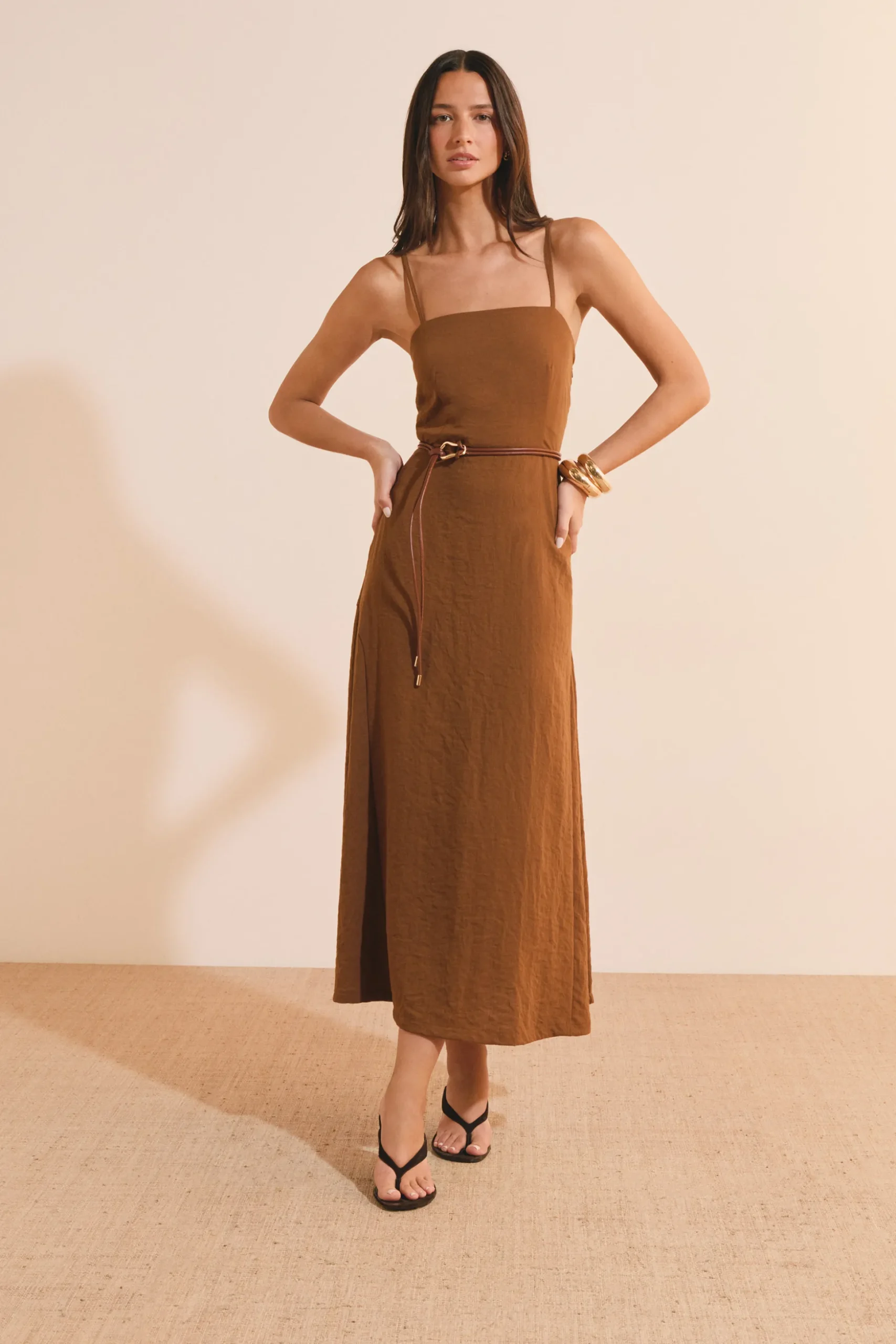 Robe longue à fines bretelles