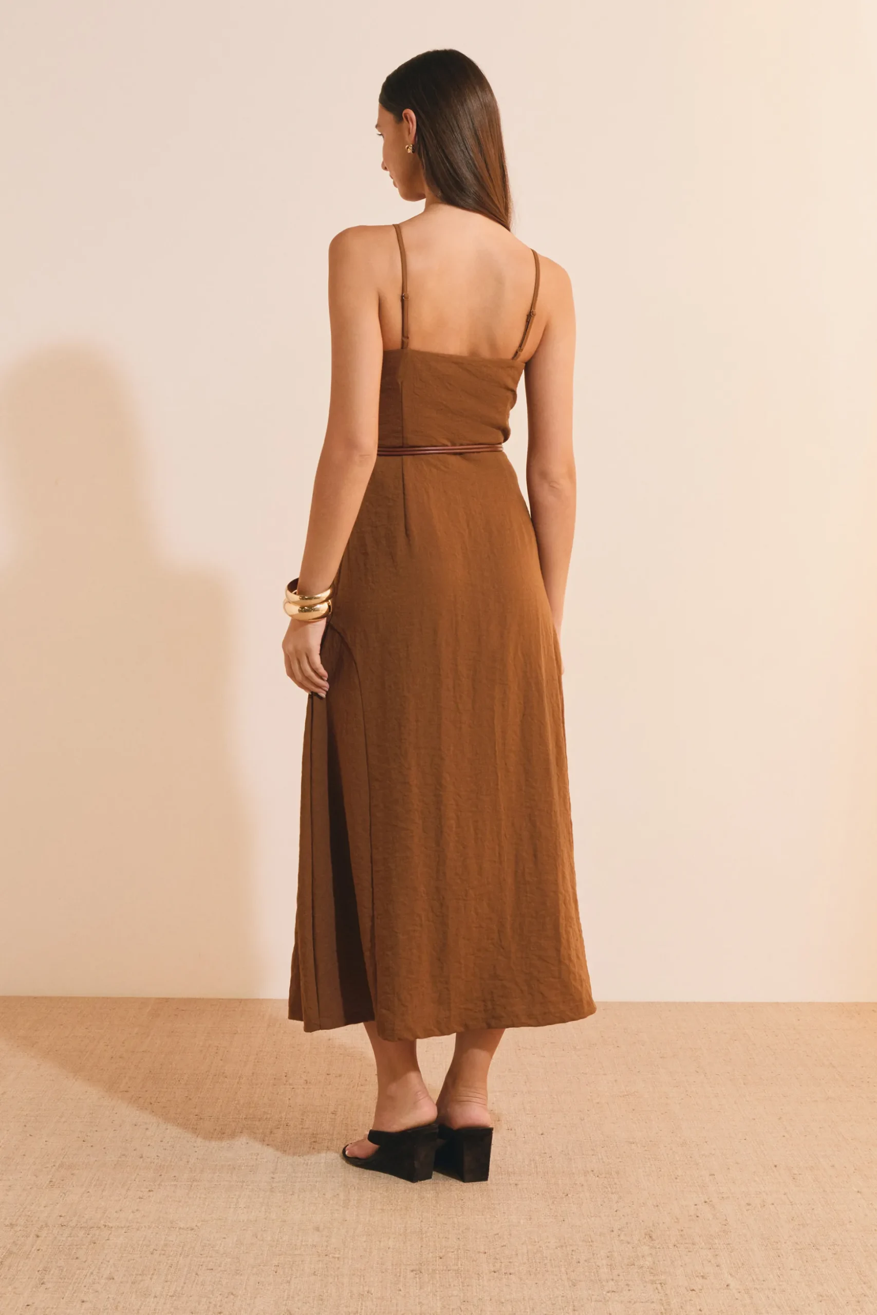 Robe longue à fines bretelles