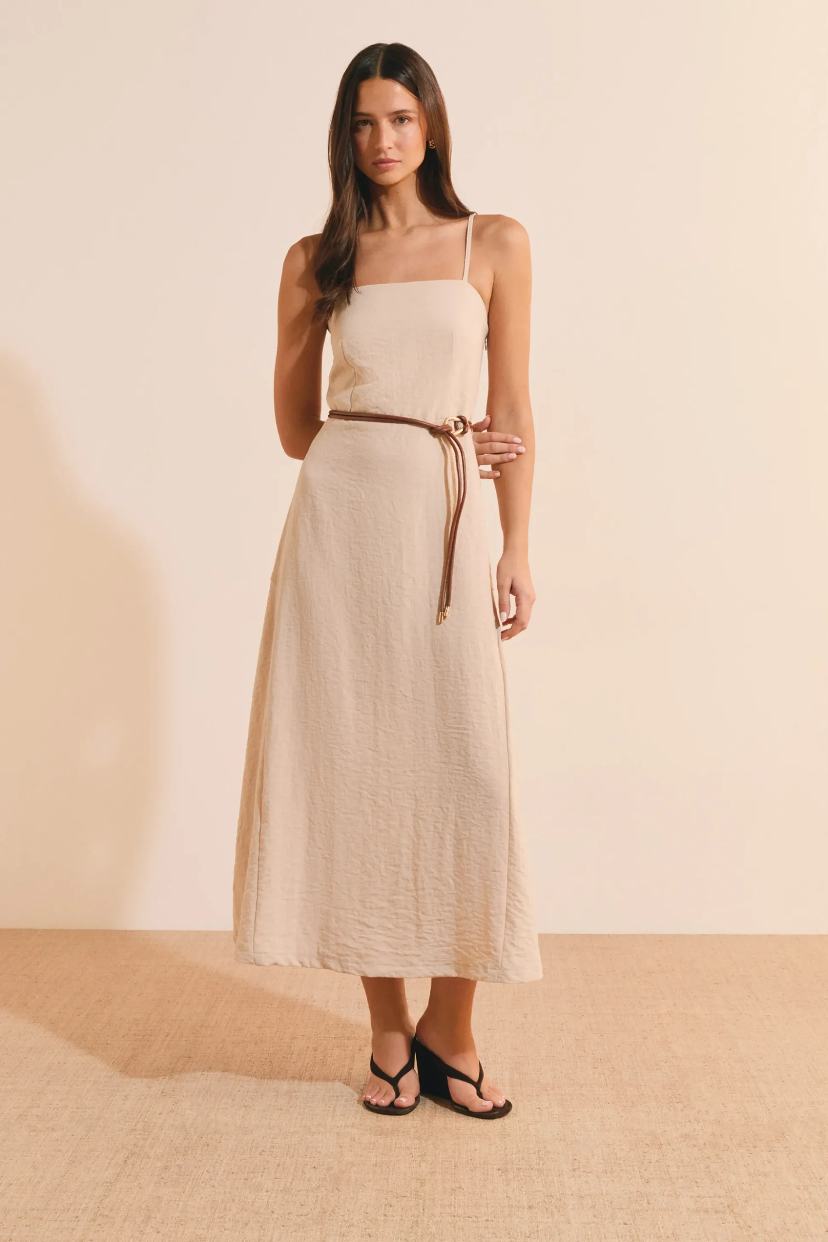 Robe longue à fines bretelles