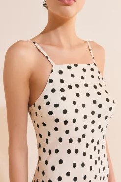 Robe longue à fines bretelles à pois