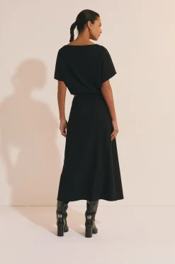 Robe longue à manches courtes